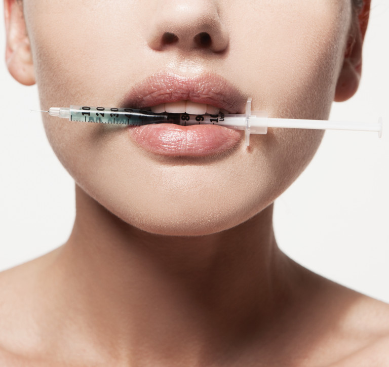 Natürlich aufgefüllte Lippen - eine Patientin erzählt von der Arztwahl zum Wiederaufbau der Lippe und wie sich die Unterspritzung anfühlt. Ein Erfahrungsbericht.