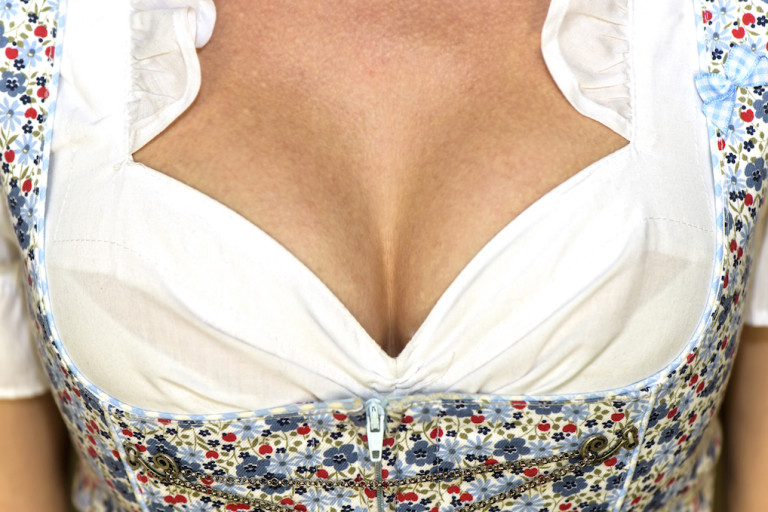 Das Dekolleté in Topform fürs Dirndl